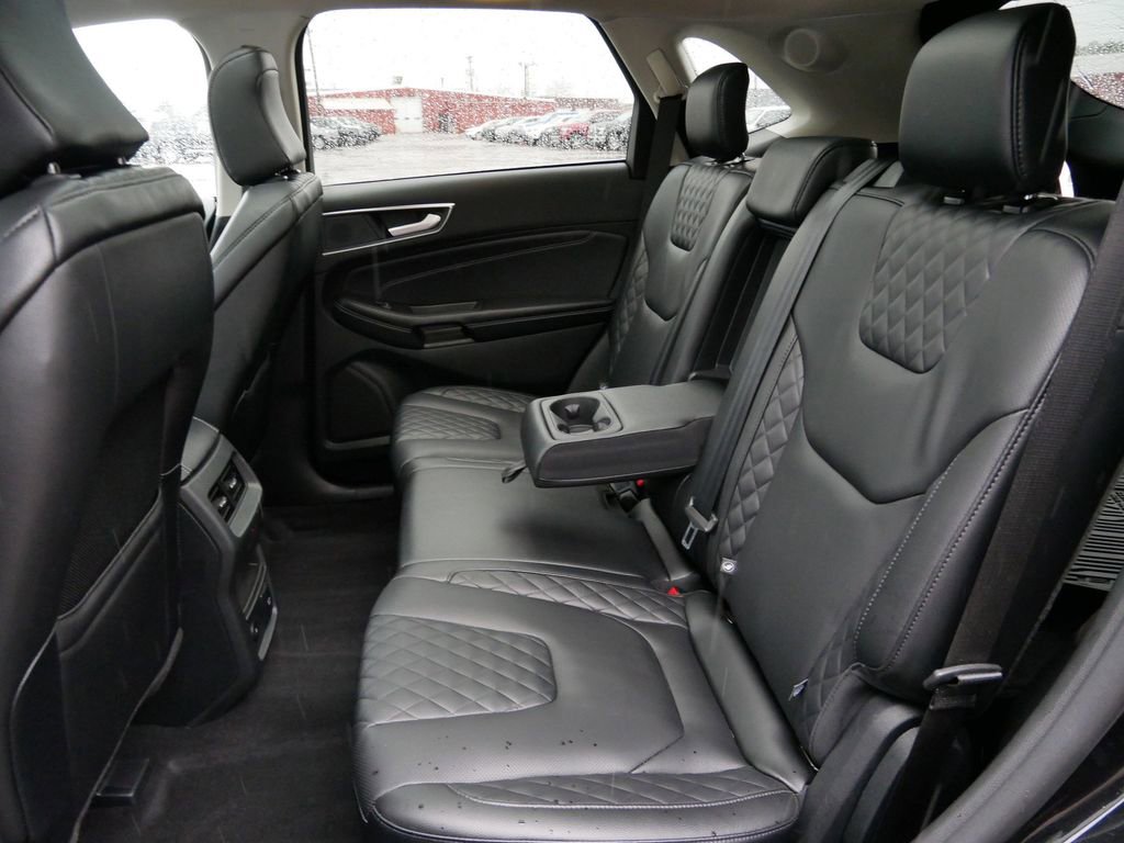 Certified 2024 Ford Edge Titanium w/ Equipment Group 301A AWD/4WD image 11
