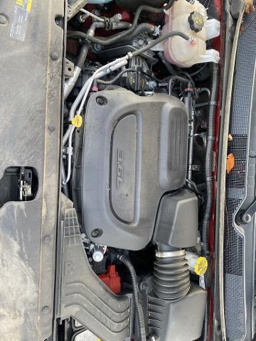 Used 2025 Chrysler Pacifica Limited image 35