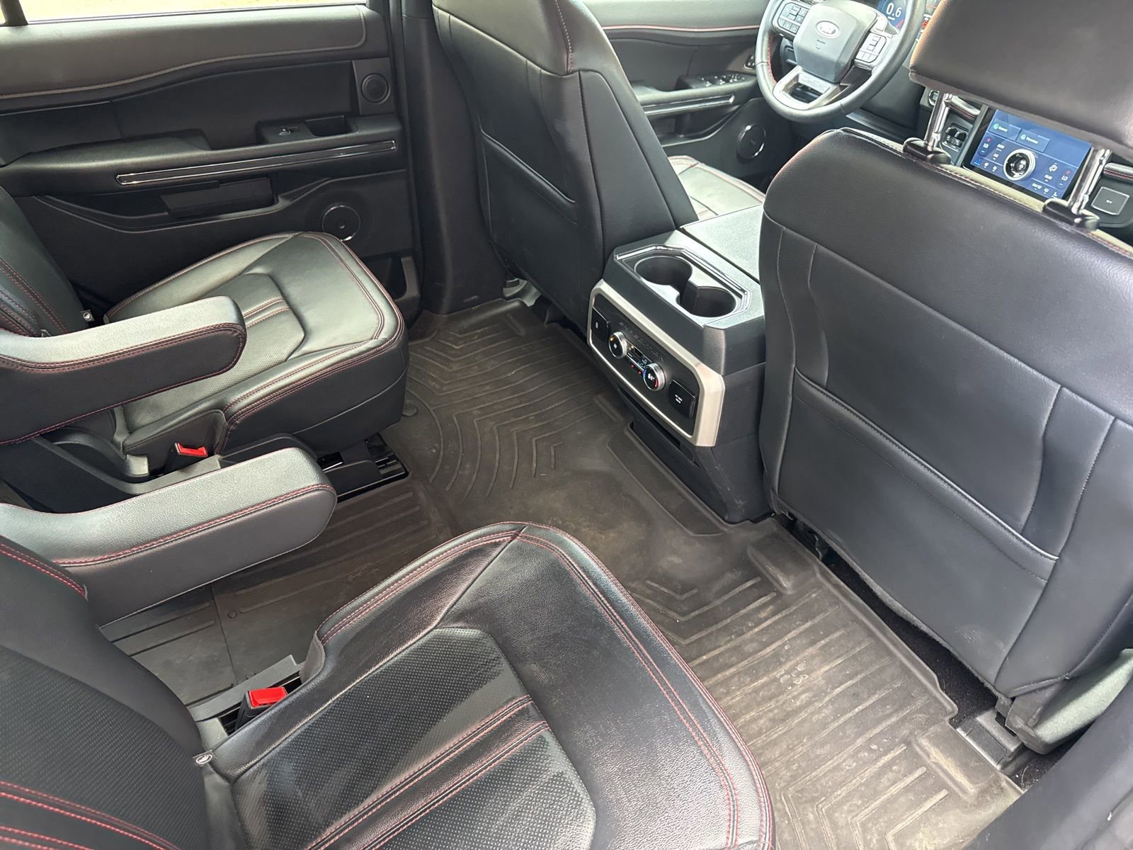 Certified 2023 Ford Expedition Limited image 28