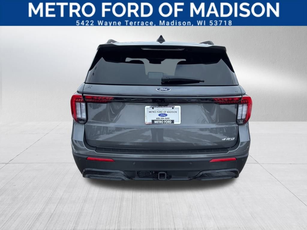 Certified 2025 Ford Explorer ST-Line image 7
