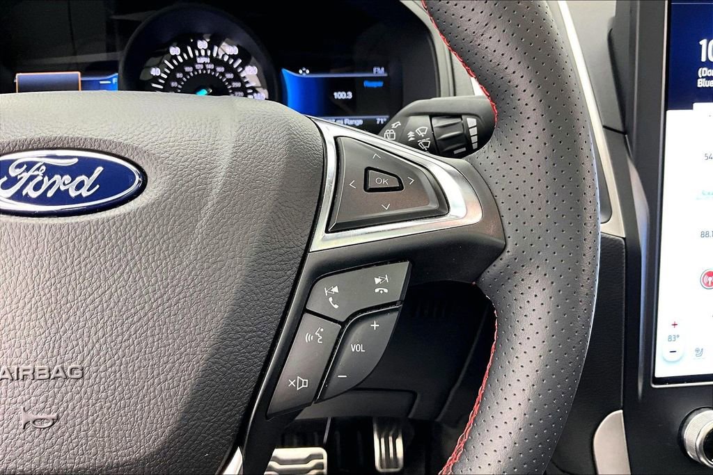 Certified 2024 Ford Edge ST-Line AWD/4WD image 19