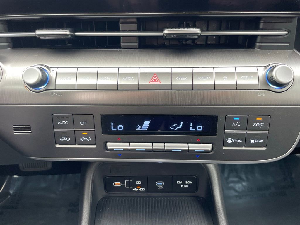 Used 2025 Hyundai Kona SEL image 14
