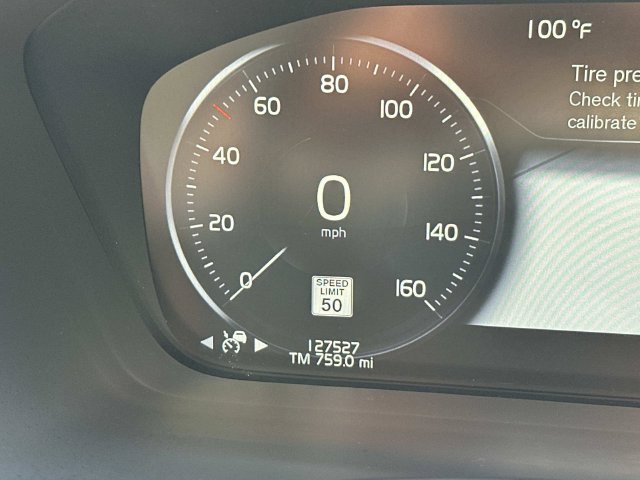 Used 2018 Volvo XC90 T6 Momentum w/ Convenience Package AWD/4WD image 22