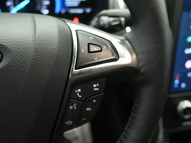 Certified 2024 Ford Edge Titanium AWD/4WD image 14
