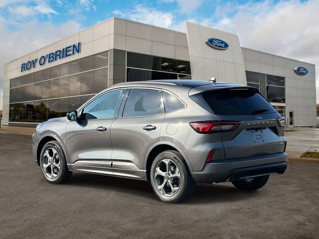 Certified 2023 Ford Escape ST-Line w/ Tech Pack #1 AWD/4WD image 3