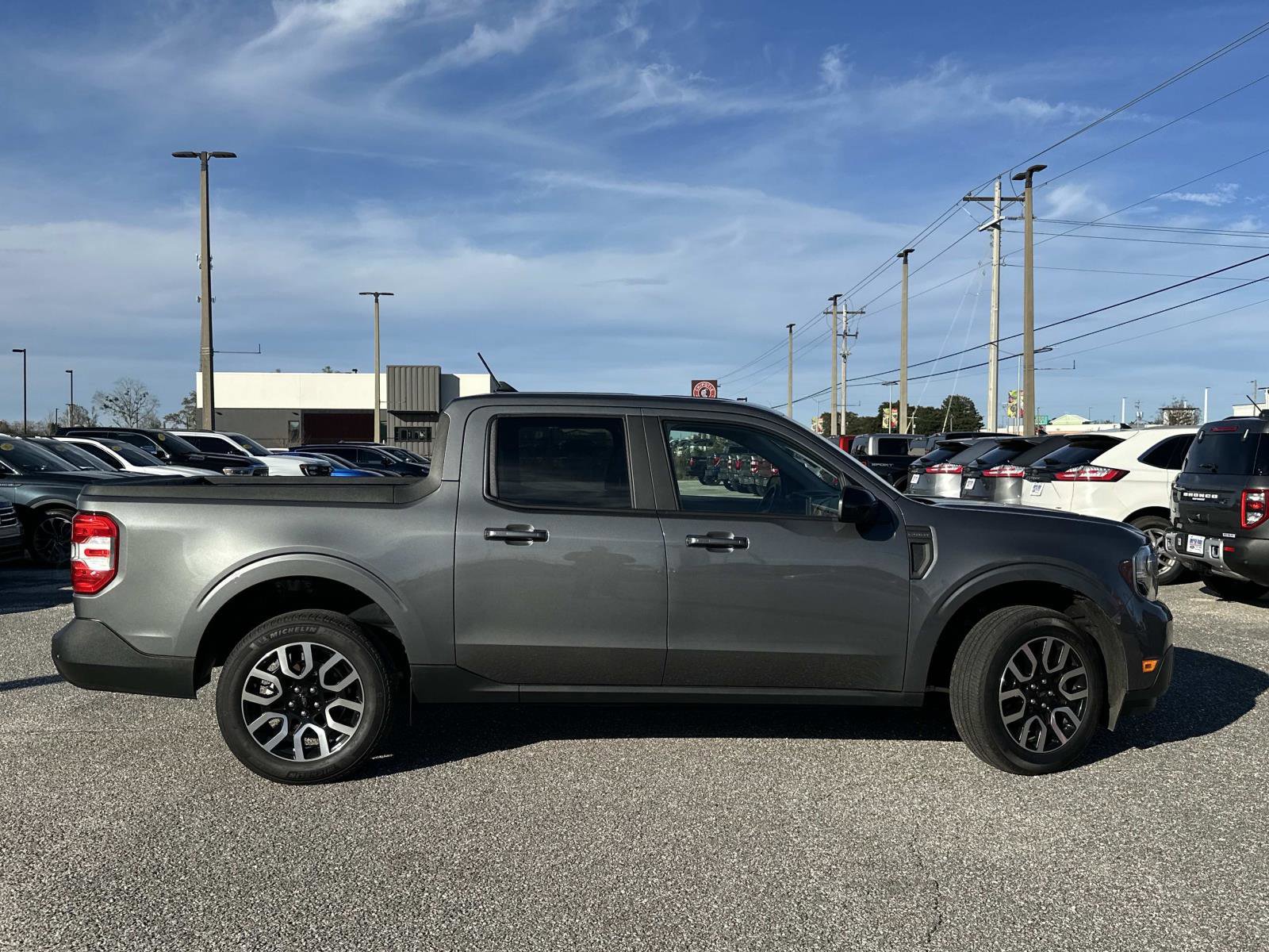 Certified 2024 Ford Maverick Lariat image 6