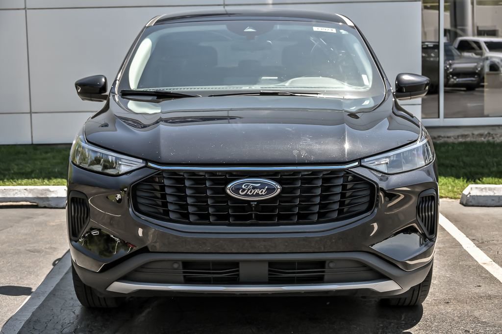 Certified 2023 Ford Escape Active w/ Tech Pack #2 AWD/4WD image 4
