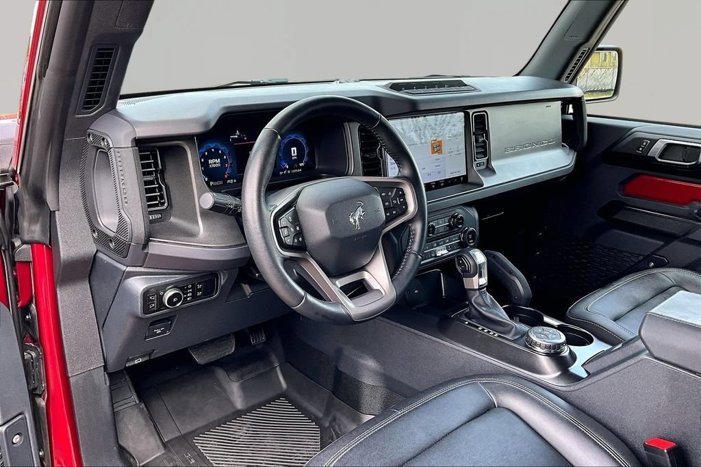 Certified 2025 Ford Bronco Badlands AWD/4WD image 14