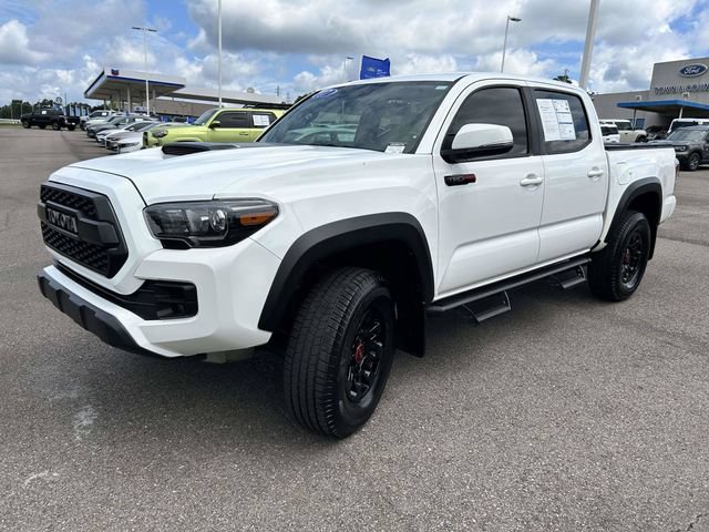 Used 2017 Toyota Tacoma TRD Pro AWD/4WD image 8