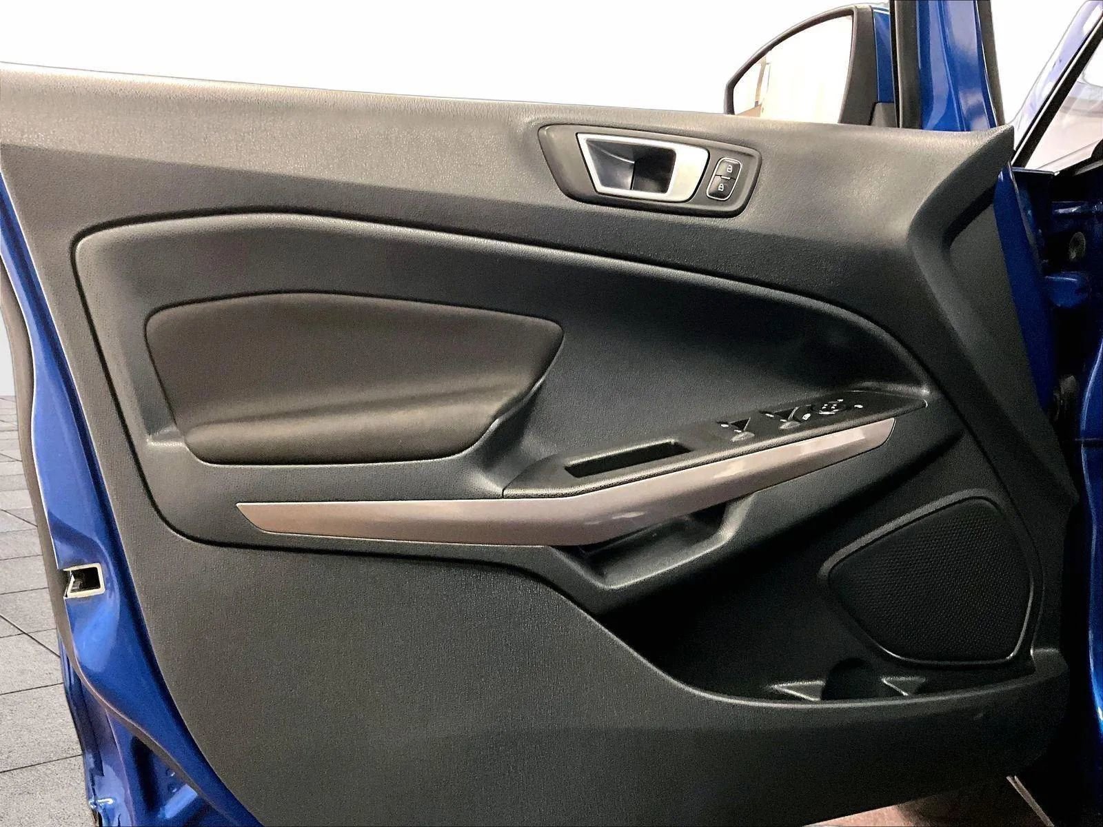 Certified 2019 Ford EcoSport SE image 22