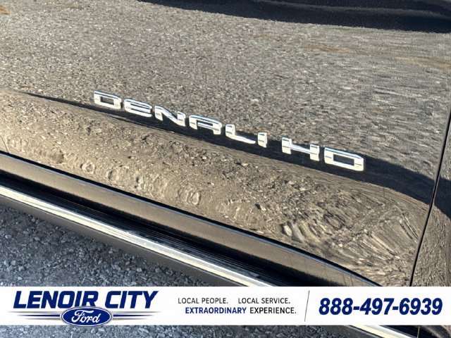 Used 2023 GMC Sierra 2500 Denali w/ Denali Ultimate Package AWD/4WD image 12