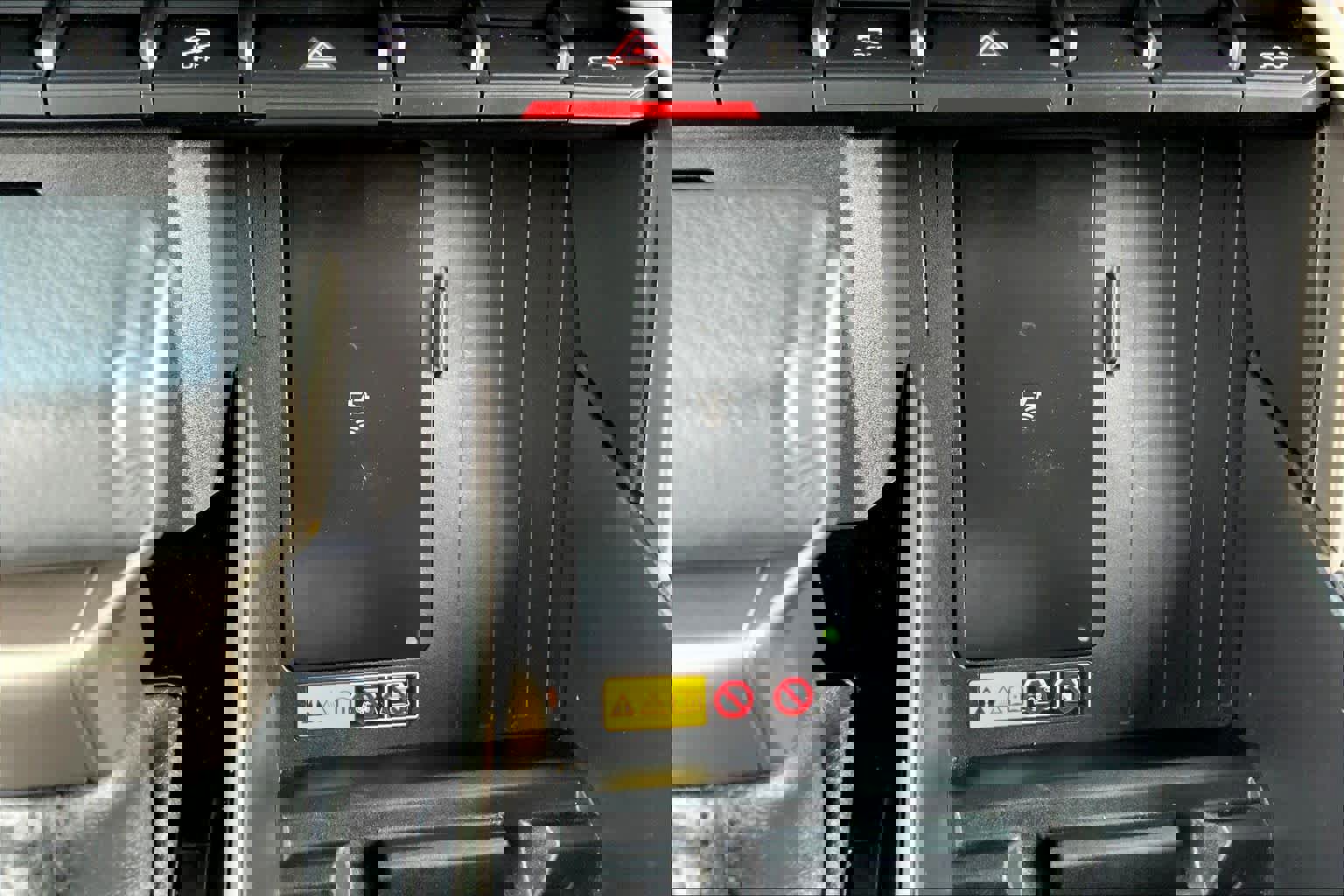 Used 2025 Toyota Tundra Limited w/ Power Package image 32