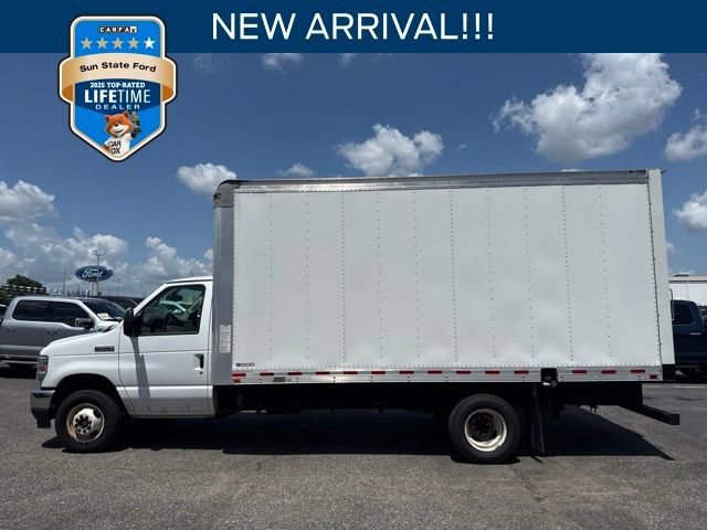 Certified 2024 Ford E-450 and Econoline 450 Super Duty w/ Driver's Safety Package RWD image 1