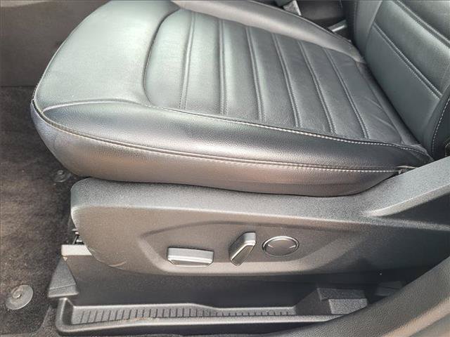 Certified 2018 Ford Edge SEL w/ Equipment Group 201A AWD/4WD image 14