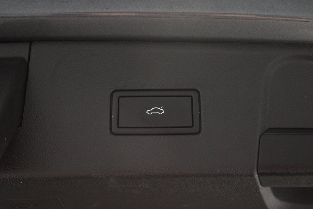 Used 2023 Volkswagen Atlas SE image 21