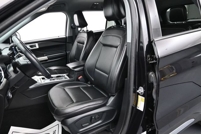 Certified 2023 Ford Explorer XLT w/ Equipment Group 202A AWD/4WD image 12