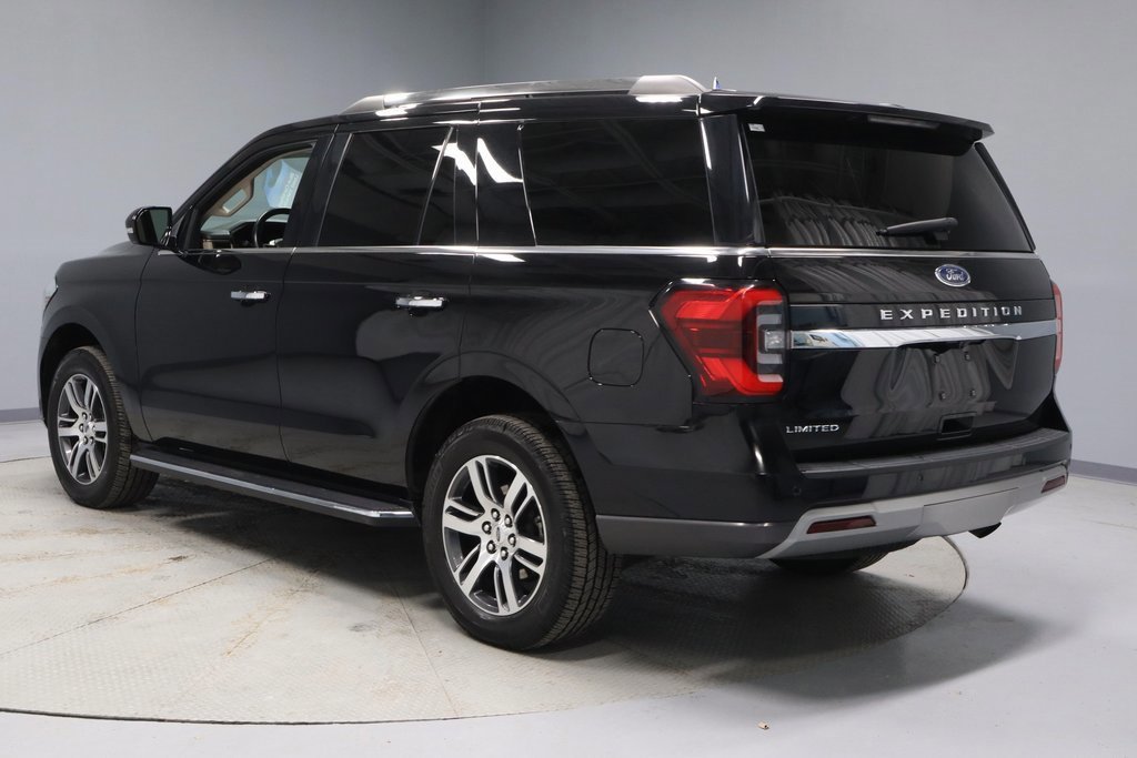 Certified 2022 Ford Expedition Limited image 3