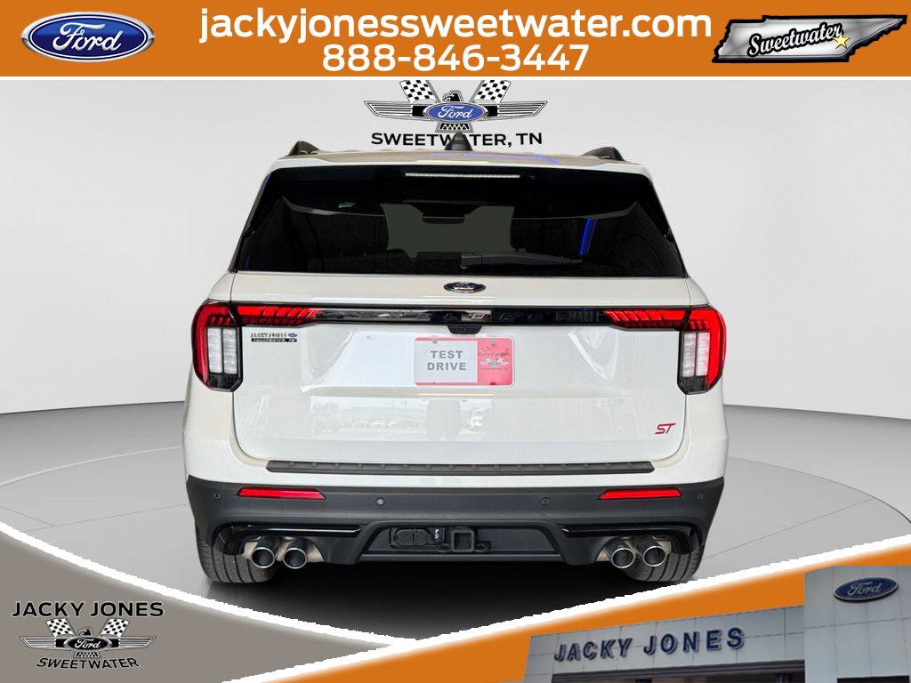 Certified 2025 Ford Explorer ST AWD/4WD image 5