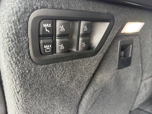 Used 2023 BMW X7 xDrive40i w/ M Sport Package AWD/4WD image 14