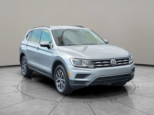 Used 2020 Volkswagen Tiguan SE AWD/4WD image 13