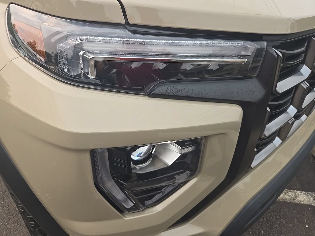 Used 2023 GMC Canyon AT4 AWD/4WD image 39
