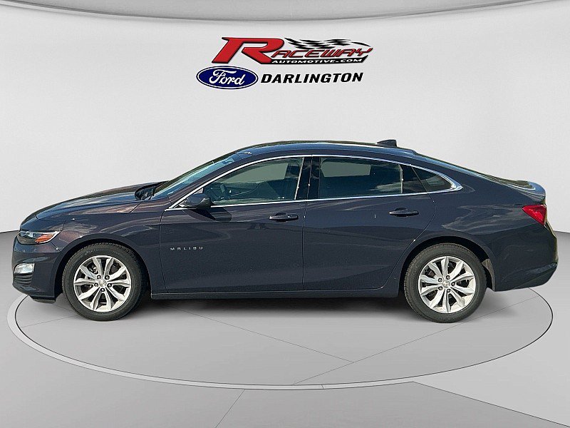 Used 2025 Chevrolet Malibu LT FWD image 2