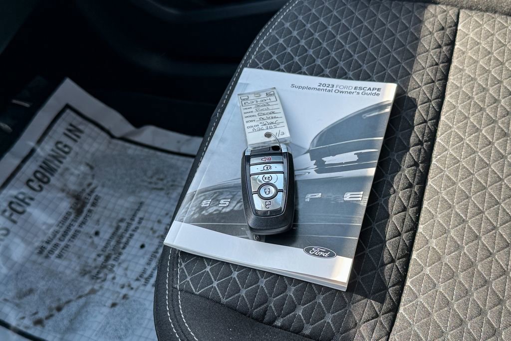 Certified 2023 Ford Escape Active AWD/4WD image 34