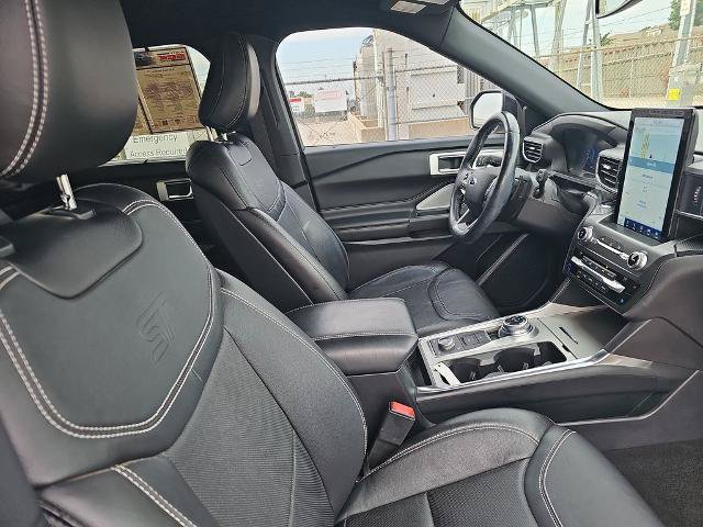 Certified 2020 Ford Explorer ST w/ Premium Technology Package AWD/4WD image 10