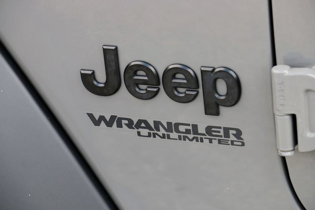 Used 2021 Jeep Wrangler Unlimited Sport AWD/4WD image 9