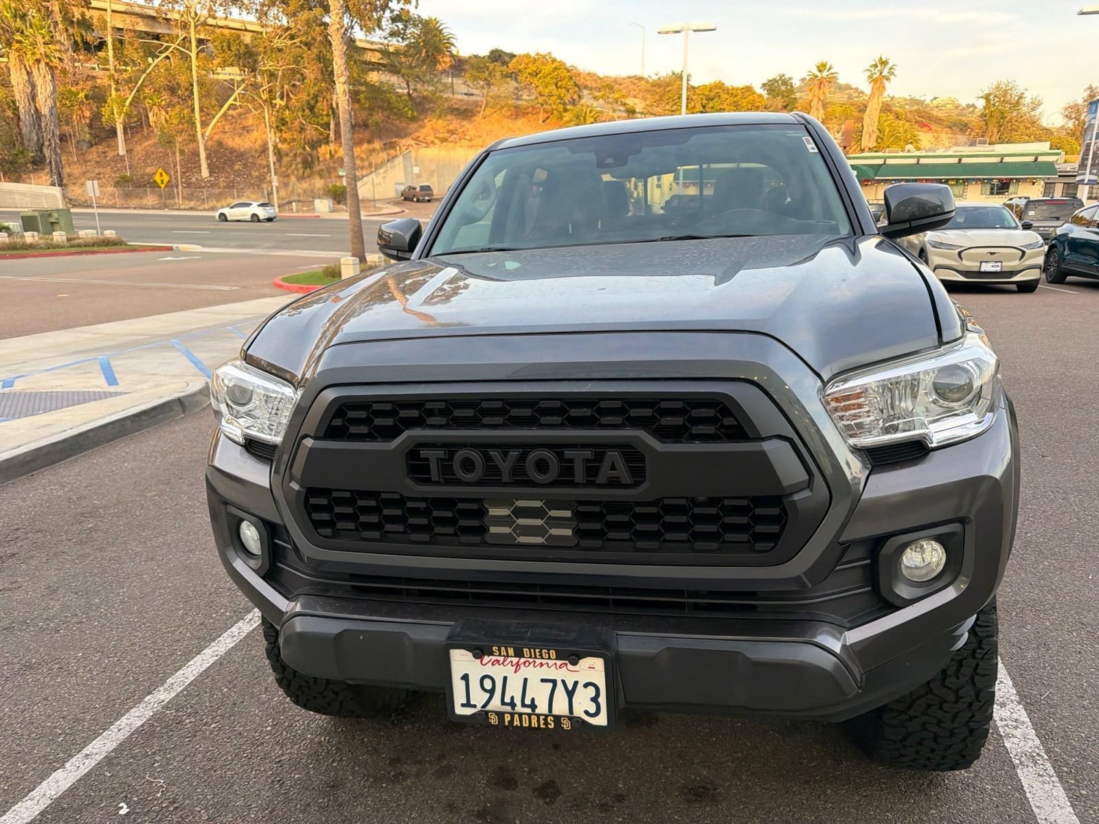 Used 2021 Toyota Tacoma SR5 RWD image 4