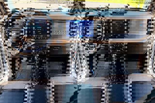 Certified 2024 Ford Bronco Wildtrak image 5