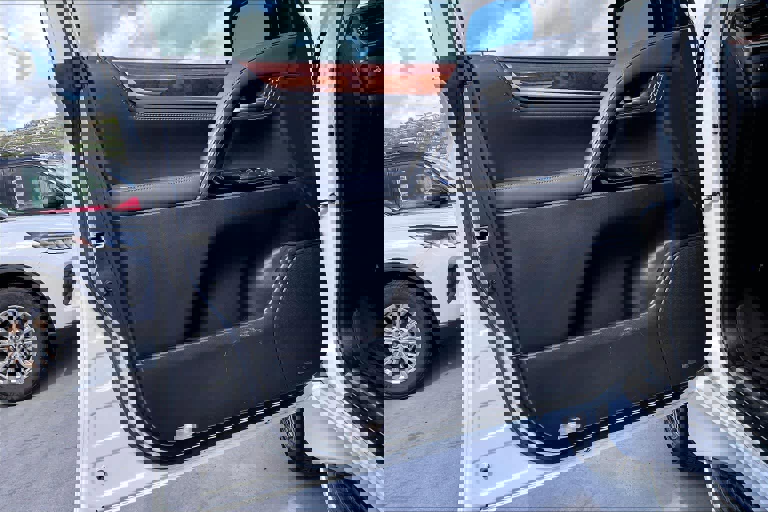 Used 2019 Lexus LX 570 4WD image 27