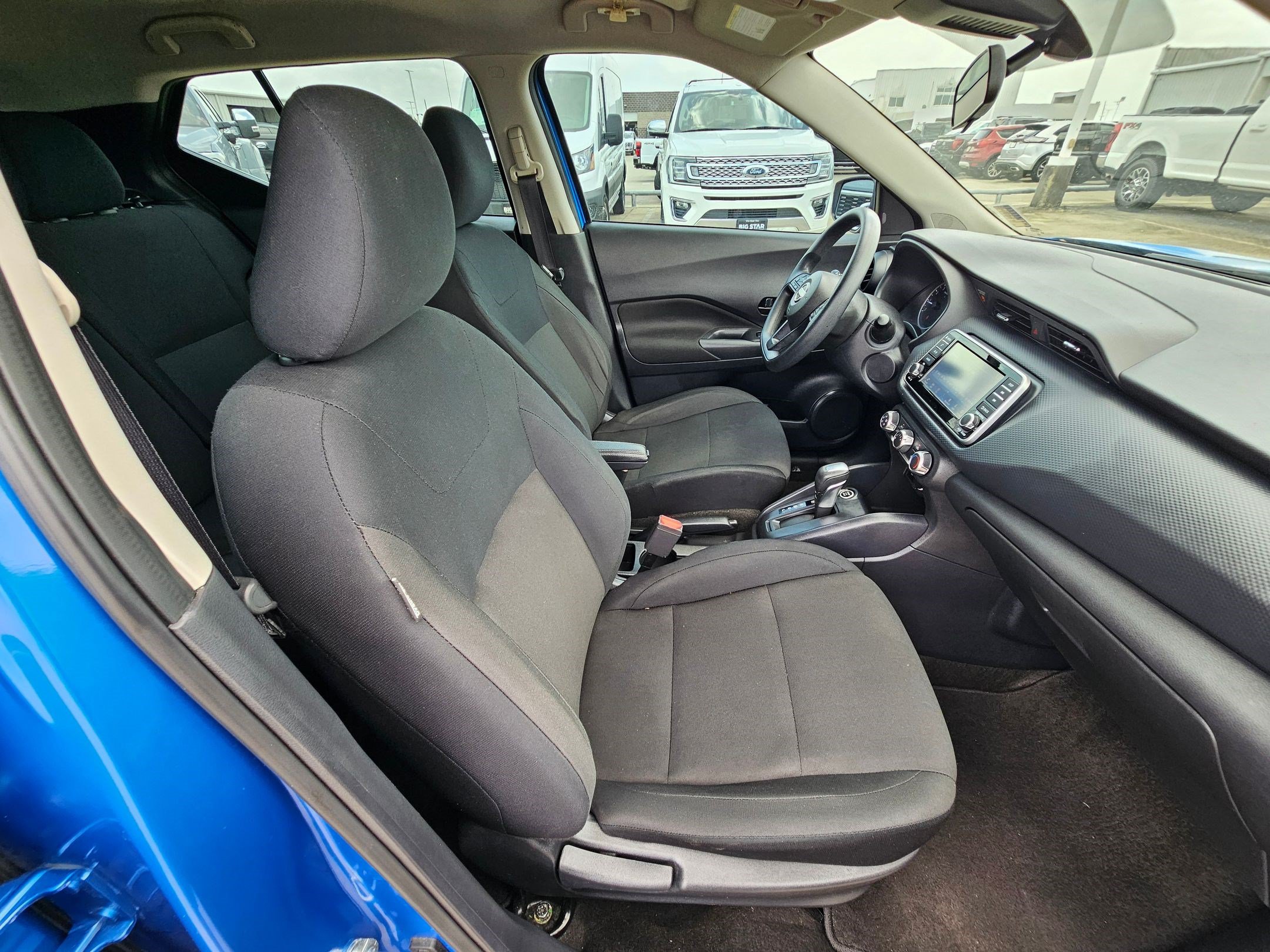 Used 2024 Nissan Kicks S FWD image 31