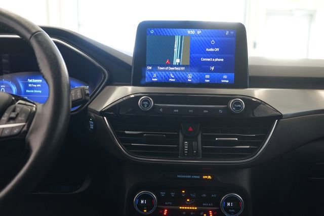 Certified 2021 Ford Escape Titanium image 15