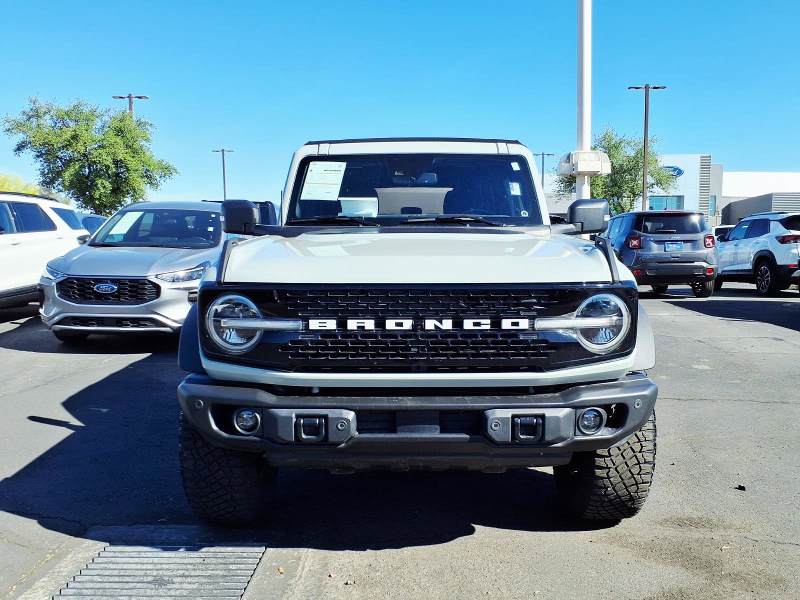 Certified 2023 Ford Bronco Wildtrak AWD/4WD image 2