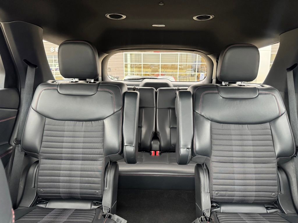 Certified 2025 Ford Explorer ST-Line image 28