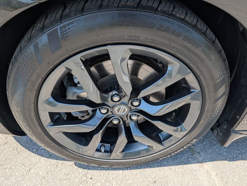 Used 2019 Nissan 370Z Touring RWD image 27