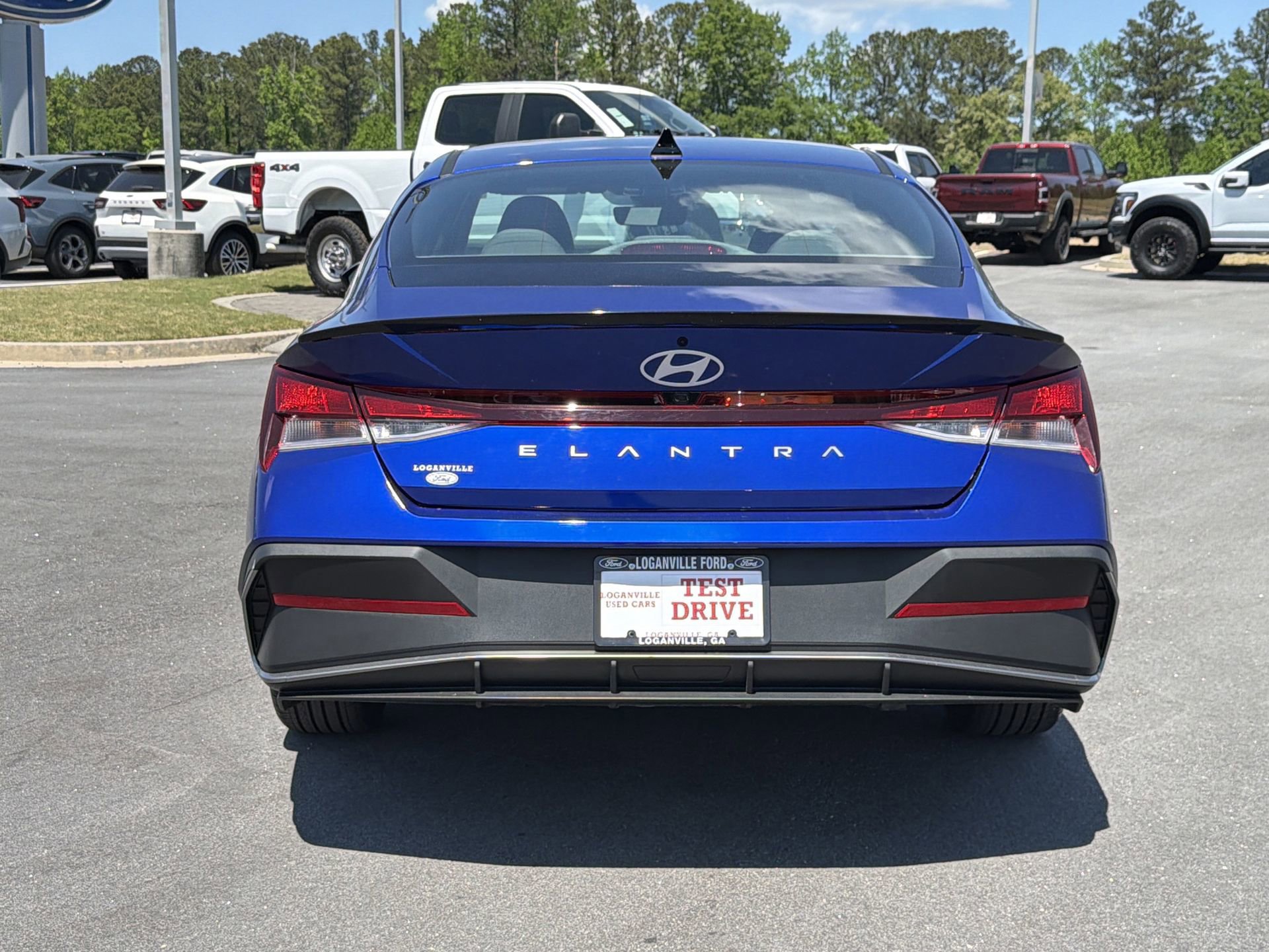 Used 2025 Hyundai Elantra Sport image 3