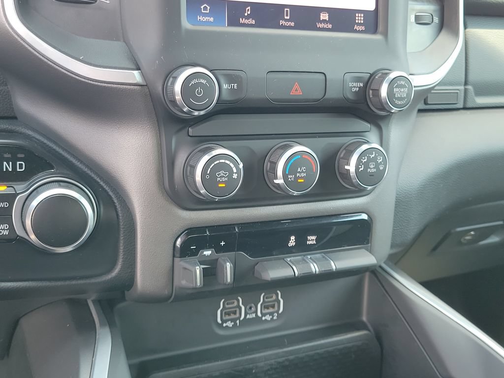 Used 2022 RAM 1500 Big Horn AWD/4WD image 28