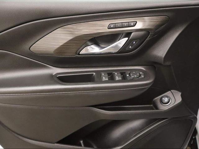 Used 2024 GMC Terrain SLT image 37
