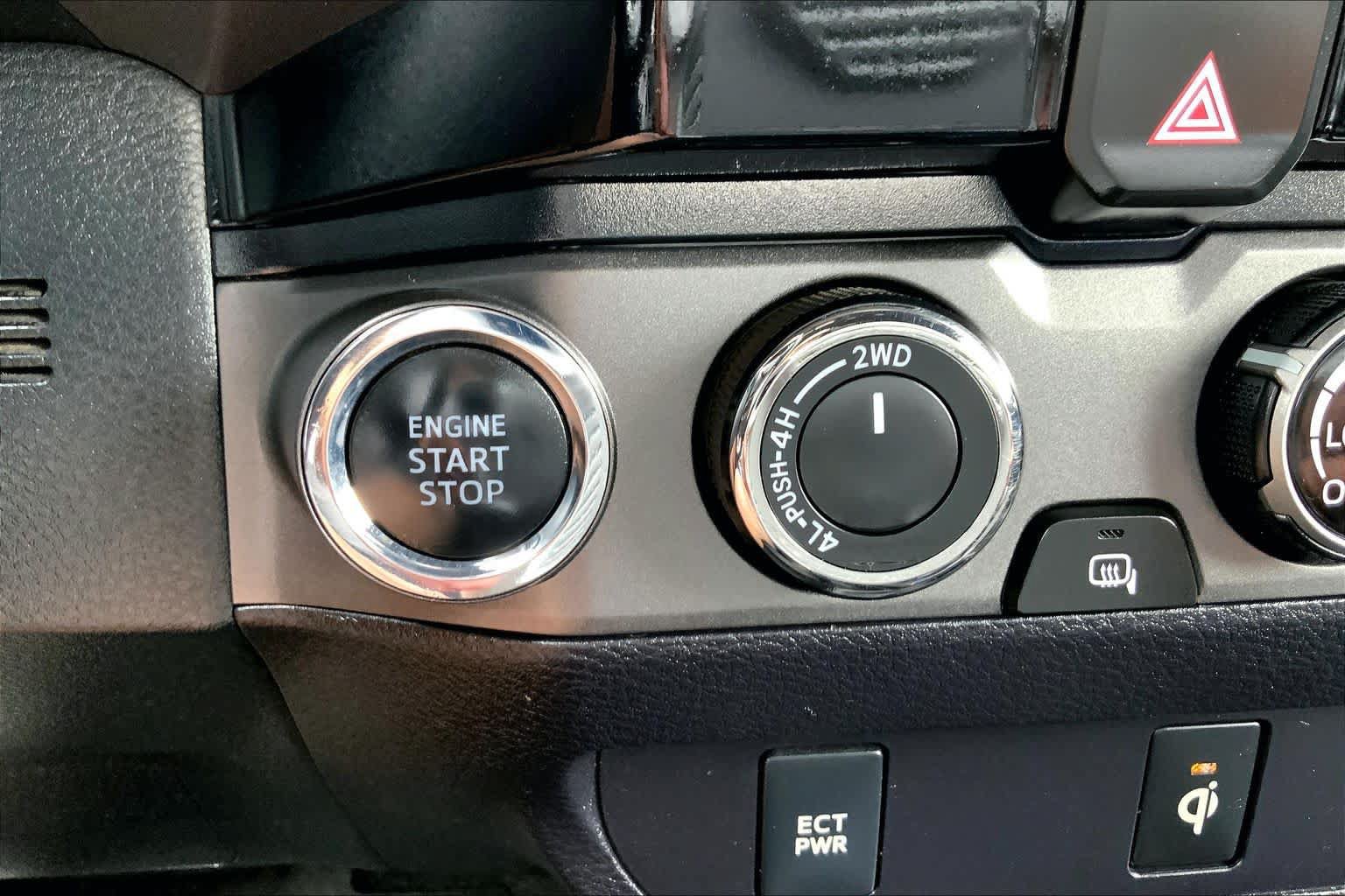 Used 2017 Toyota Tacoma TRD Off-Road w/ Tow Package AWD/4WD image 35