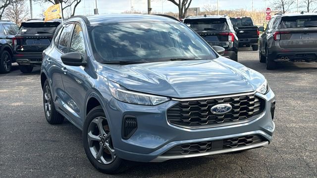 Certified 2024 Ford Escape ST-Line w/ Tech Pack #1 image 7