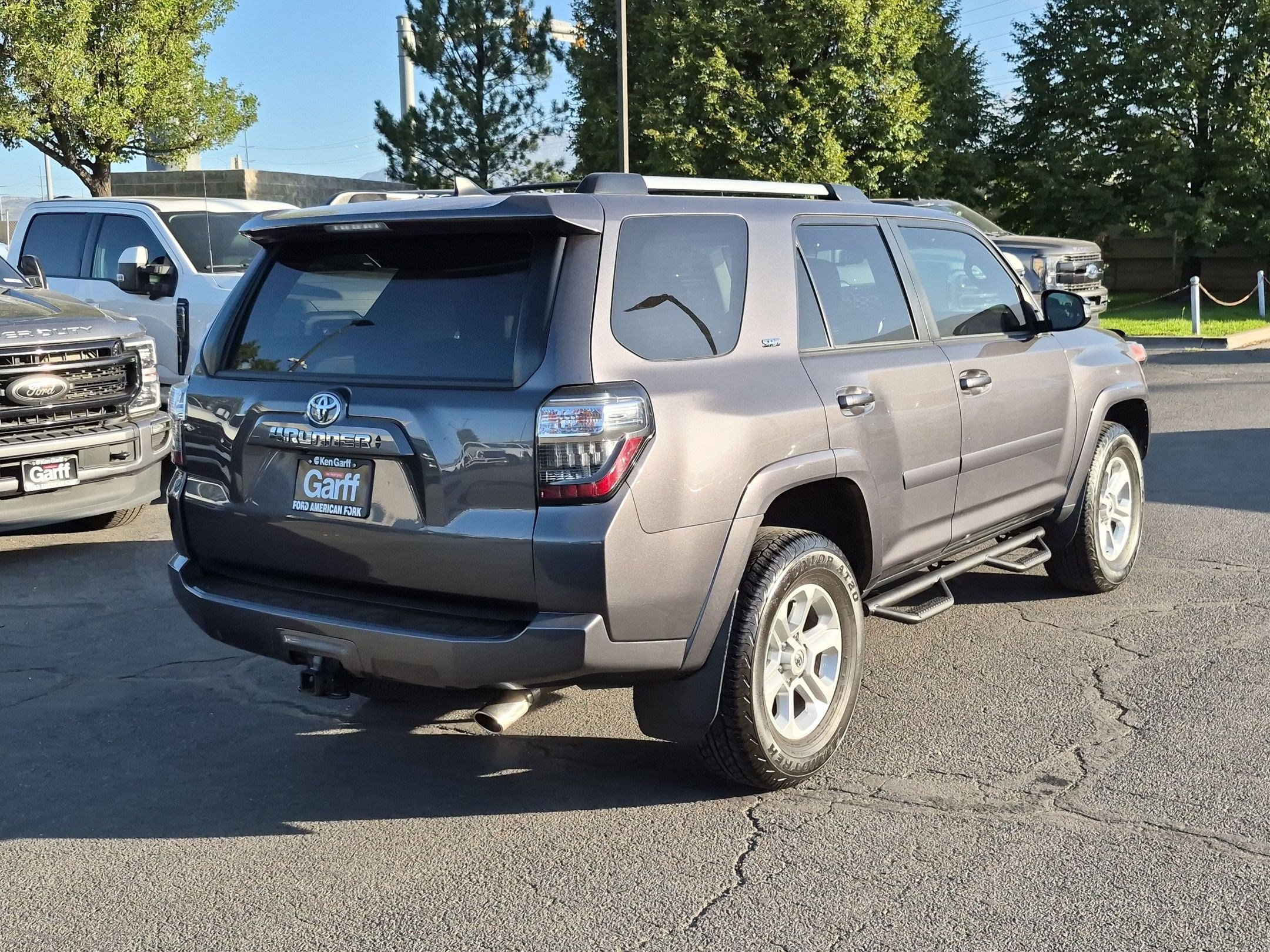 Used 2021 Toyota 4Runner SR5 Premium w/ Moonroof Package AWD/4WD image 3