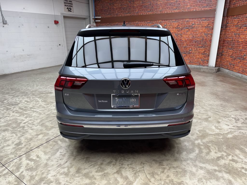Used 2022 Volkswagen Tiguan SE AWD/4WD image 4