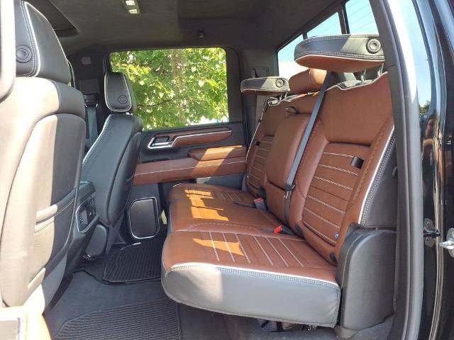 Used 2025 GMC Sierra 2500 Denali Ultimate AWD/4WD image 8