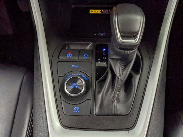 Used 2022 Toyota RAV4 XLE Premium image 12