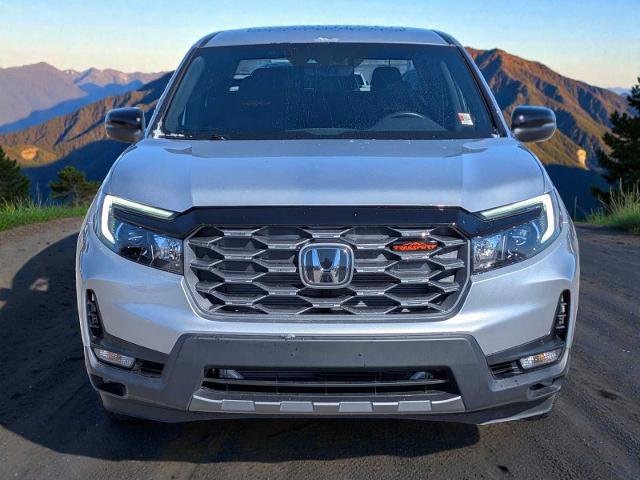 Used 2025 Honda Ridgeline TrailSport image 8
