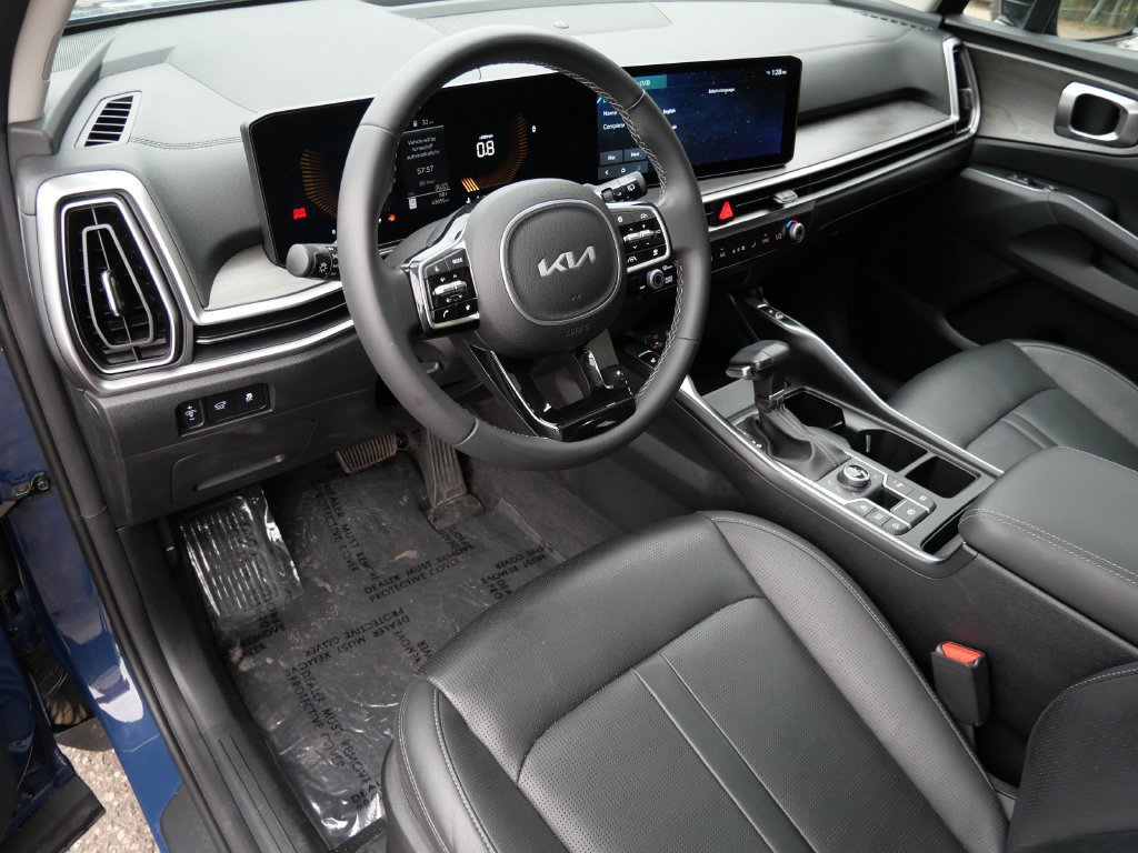 Used 2024 Kia Sorento X-Line EX AWD/4WD image 3
