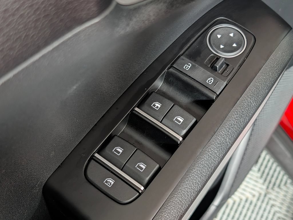 Used 2024 Kia Soul LX FWD image 23