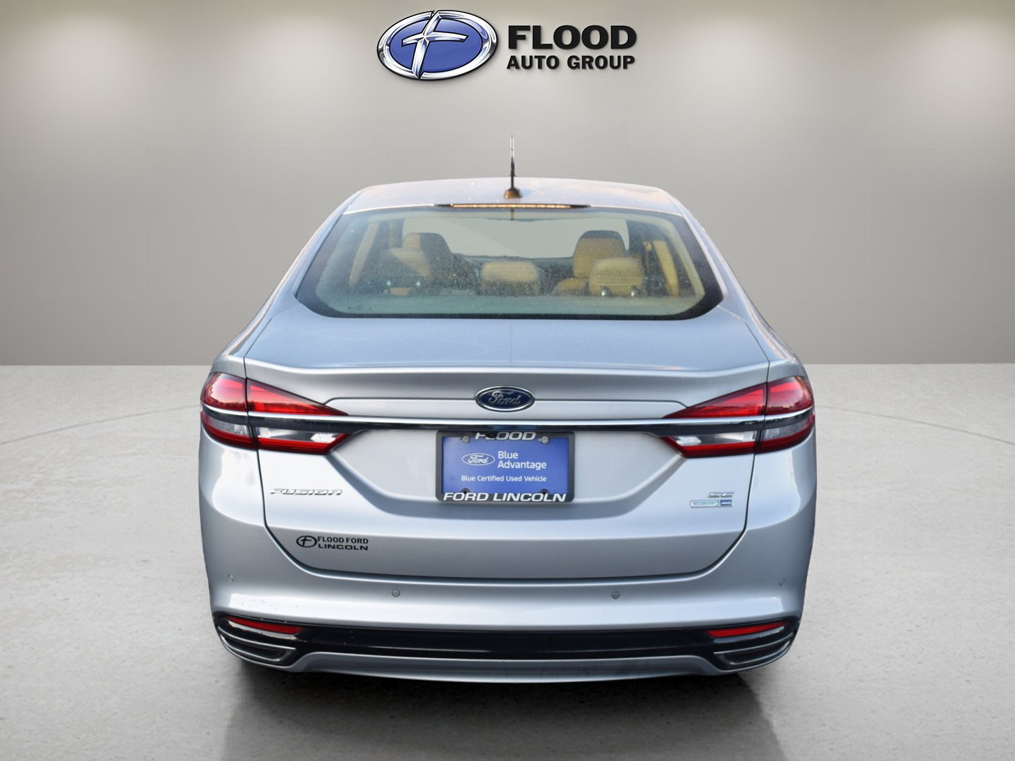 Certified 2017 Ford Fusion SE w/ Fusion SE Technology Package image 4